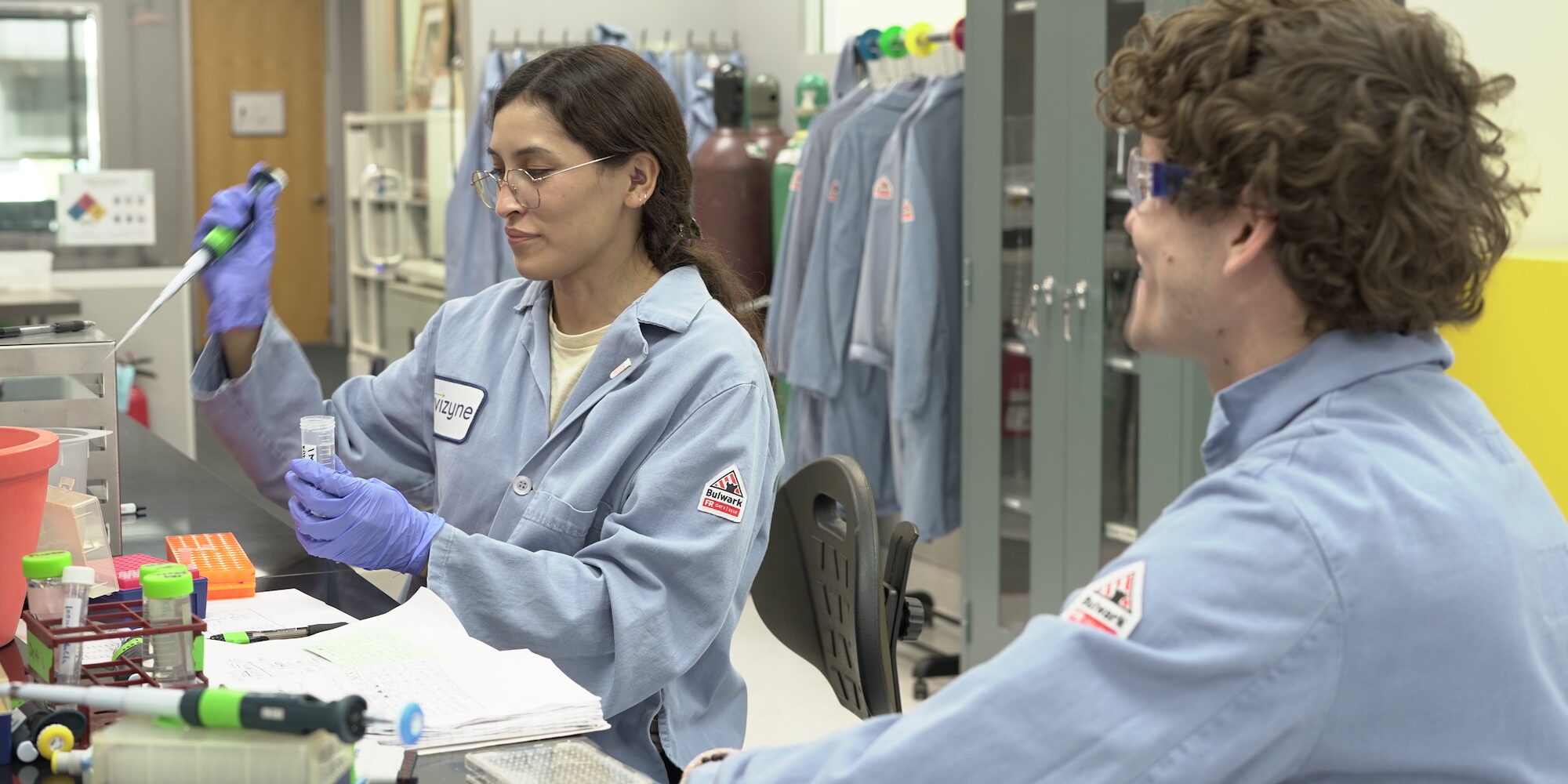 Invizyne Lab two people working in a lab